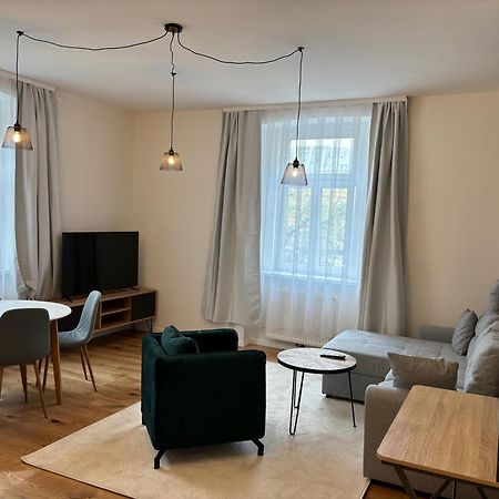 Altbauwohnung Mit Charme - Selbst Check In - Queensize Bett Wien Eksteriør bilde