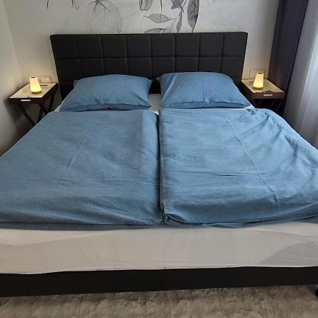 Altbauwohnung Mit Charme - Selbst Check In - Queensize Bett Wien Eksteriør bilde